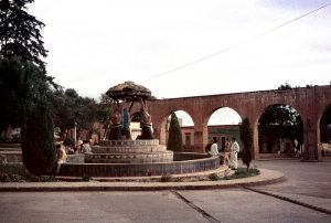 Acueducto y Fuente de las Tarascas hacia 1960.