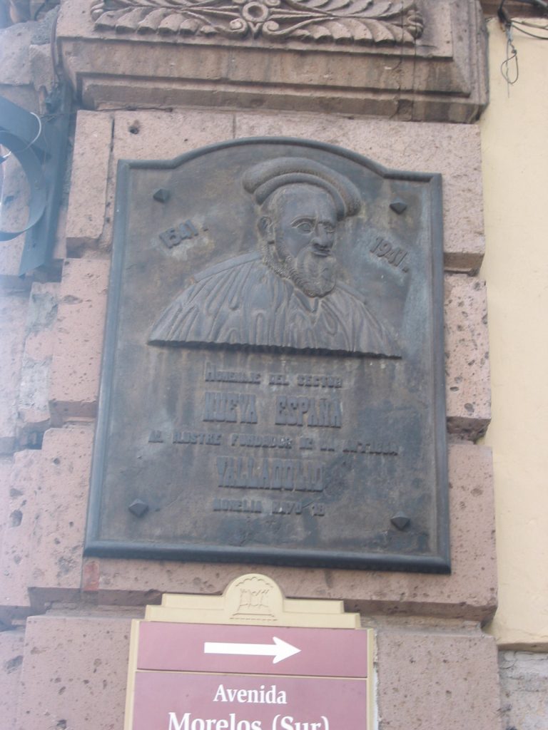 Placa en honor del fundador de Valladolid-Morelia, Virrey Antonio de Mendoza